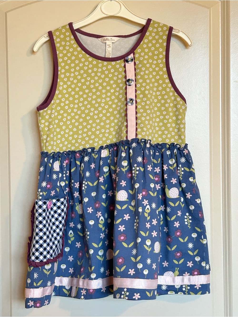 Sz14 Matilda Jane "Enchanted Garden" Girl in Charge top